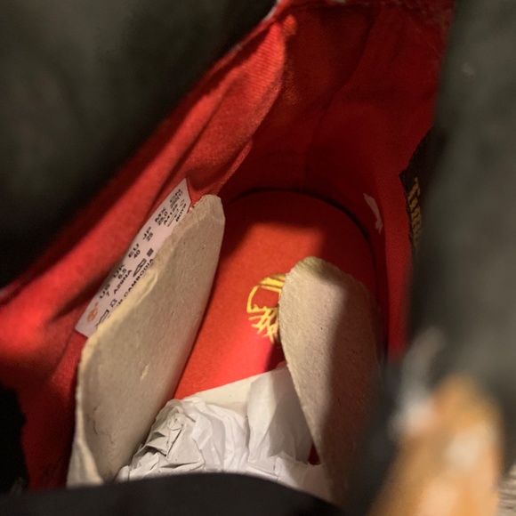 Boots - Picture 4 of 4